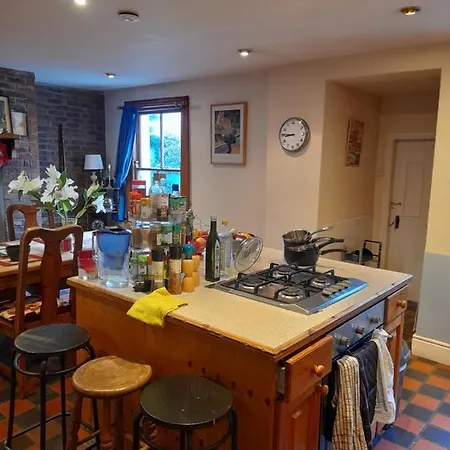 Annesley Park-homestay Ap ホームステイ
