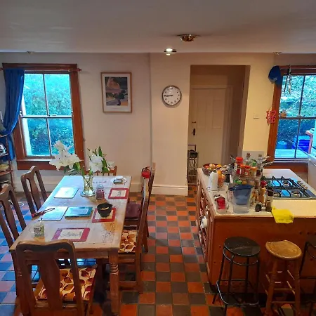 Annesley Park-homestay Ap ホームステイ ダブリン
